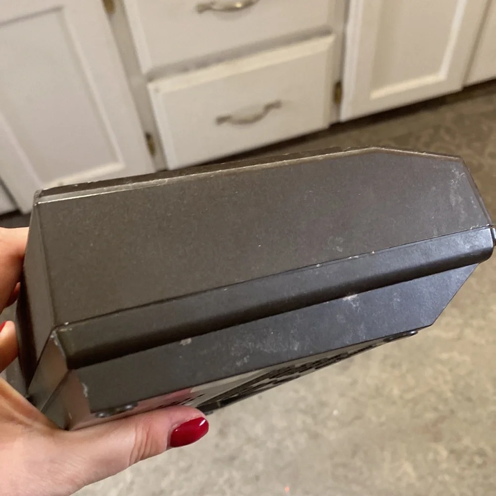Vintage GE General Electric Clock Radio Alarm 7-4634A